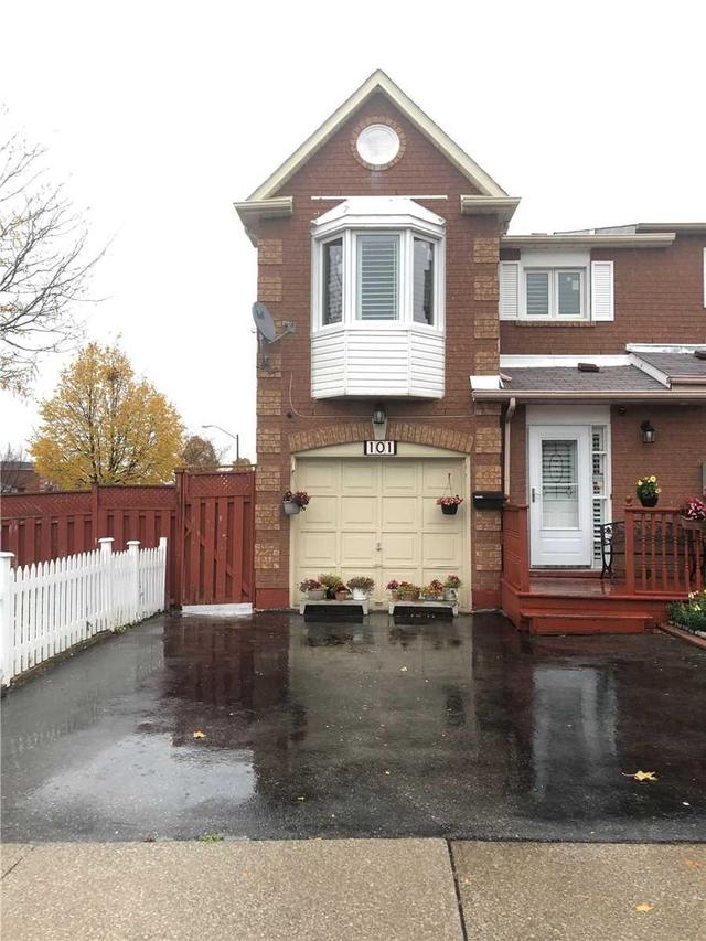 Bsmt - 101 Robbinstone Dr, House attached with 1 bedrooms, 1 bathrooms and 1 parking in Toronto ON | Image 1