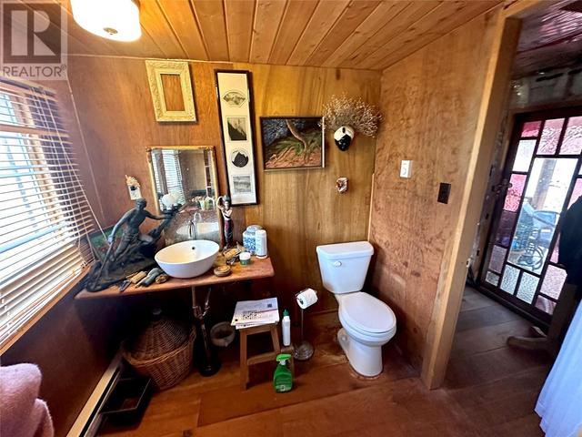 525 Highway 3 Highway, House other with 2 bedrooms, 1 bathrooms and null parking in Okanagan Similkameen B BC | Image 13