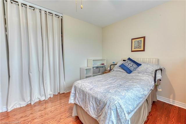 75 Brentwood Crescent, House detached with 4 bedrooms, 2 bathrooms and 4 parking in Kingston ON | Image 24