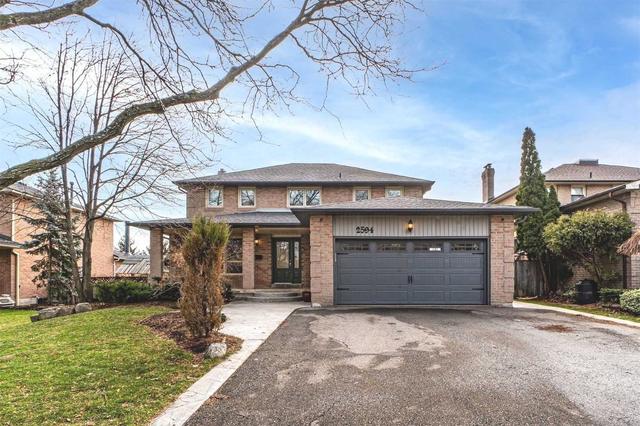 2594 Gazebo Crt, House detached with 4 bedrooms, 4 bathrooms and 5 parking in Mississauga ON | Image 1