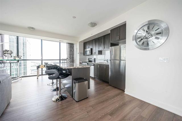2706 - 2900 Highway 7 Ave, Condo with 2 bedrooms, 2 bathrooms and 2 parking in Vaughan ON | Image 16