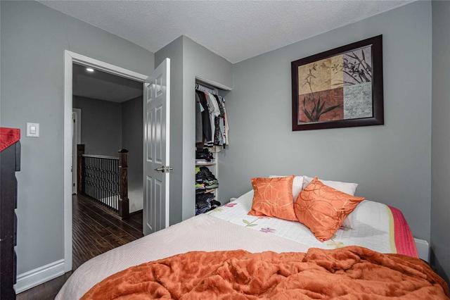 82 Enmount Dr, Townhouse with 3 bedrooms, 2 bathrooms and 2 parking in Brampton ON | Image 18