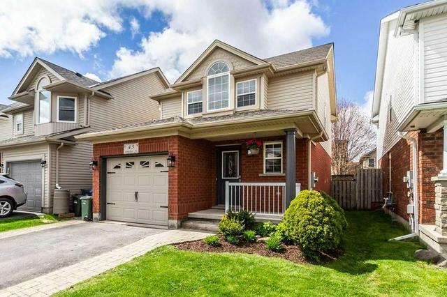 43 Sinclair St, House detached with 3 bedrooms, 3 bathrooms and 5 parking in Guelph ON | Image 12