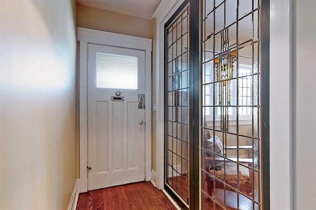 169 Kingston Rd, House semidetached with 3 bedrooms, 1 bathrooms and 2 parking in Toronto ON | Image 8