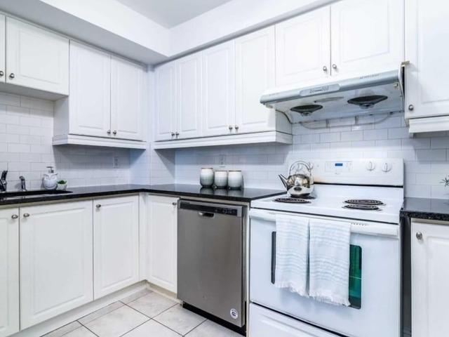 4 - 20 Mendelssohn St, Townhouse with 2 bedrooms, 2 bathrooms and 1 parking in Toronto ON | Image 4
