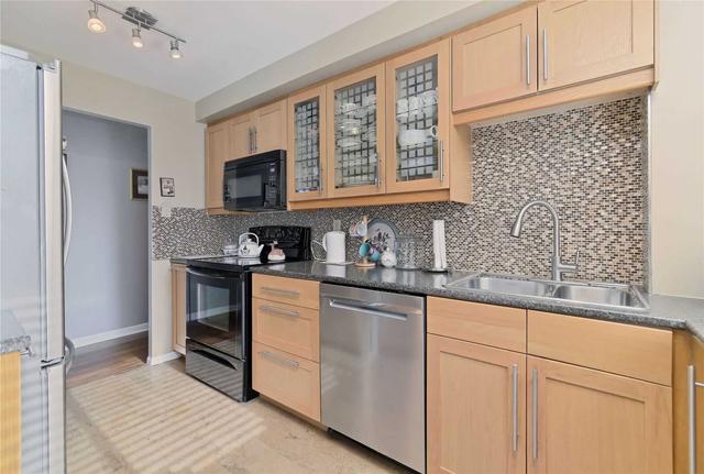 201 - 6500 Montevideo Rd, Condo with 3 bedrooms, 2 bathrooms and 3 parking in Mississauga ON | Image 2