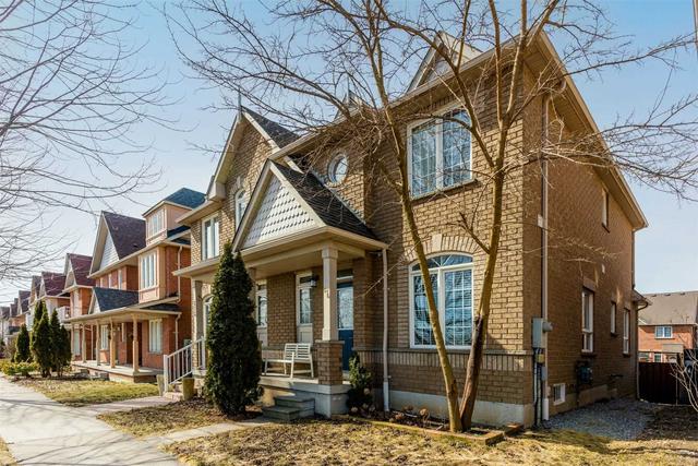 674 Shoal Point Rd, House semidetached with 3 bedrooms, 4 bathrooms and 2 parking in Ajax ON | Image 1