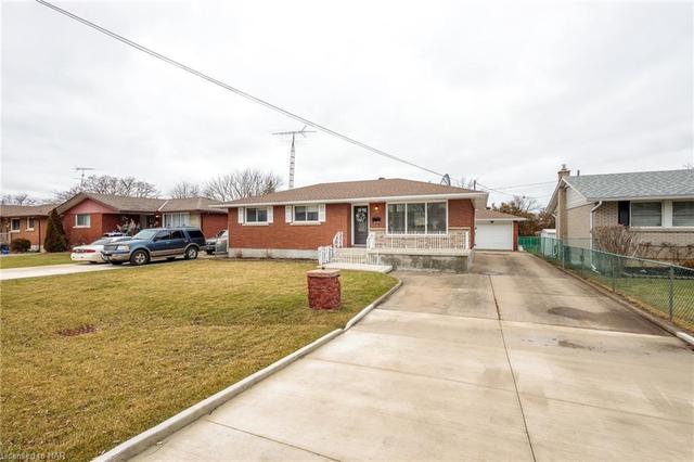 164 St. David's Road, House detached with 3 bedrooms, 2 bathrooms and null parking in St. Catharines ON | Image 12