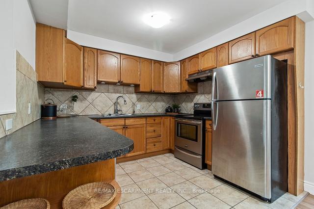22 - 1255 Upper Gage Ave, Condo with 3 bedrooms, 2 bathrooms and 2 parking in Hamilton ON | Image 4