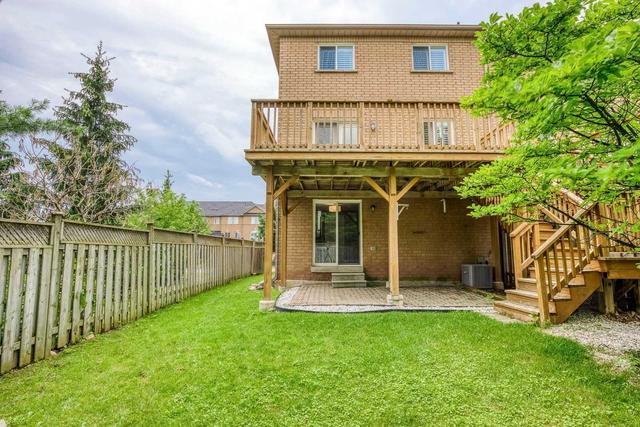 2503 Gill Cres, House attached with 3 bedrooms, 3 bathrooms and 3 parking in Oakville ON | Image 26