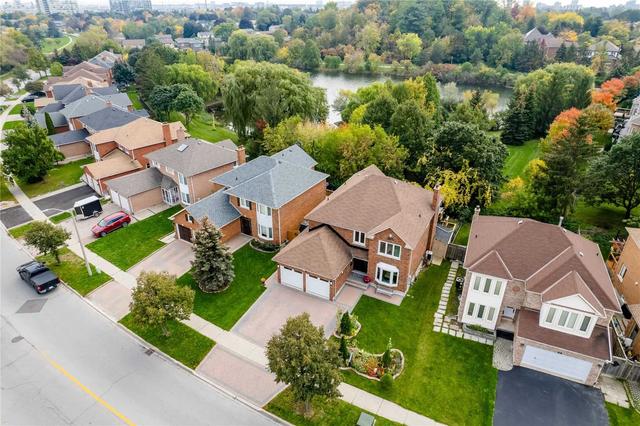 86 Laurelcrest St, House detached with 4 bedrooms, 4 bathrooms and 5 parking in Brampton ON | Image 28