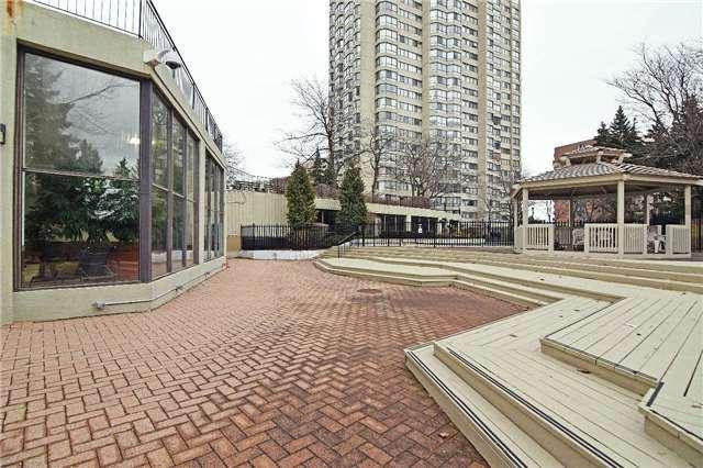 1002 - 8 Lisa St, Condo with 2 bedrooms, 2 bathrooms and 2 parking in Brampton ON | Image 18