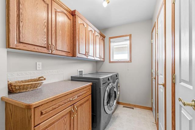 Laundry room and entry from the garage | Image 16