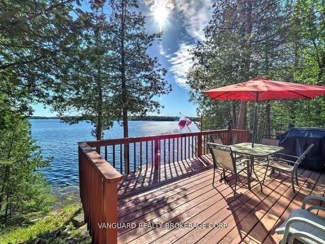70 Wilkinson Dr, House detached with 5 bedrooms, 1 bathrooms and 4 parking in Kawartha Lakes ON | Image 1