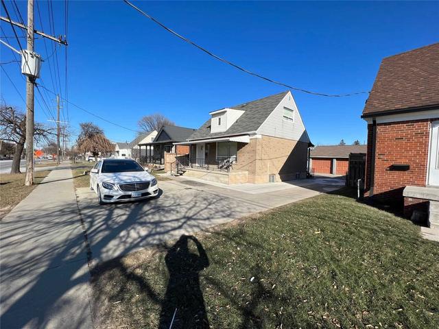 2151 Kipling Ave, House detached with 3 bedrooms, 3 bathrooms and 10 parking in Toronto ON | Image 27