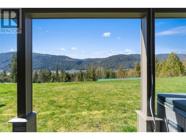 8097 Seed Road, House detached with 5 bedrooms, 4 bathrooms and 4 parking in North Okanagan F BC | Image 92