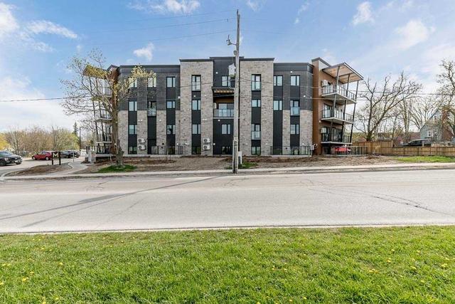102 - 17 Centre St, Townhouse with 2 bedrooms, 2 bathrooms and 1 parking in Orangeville ON | Image 12