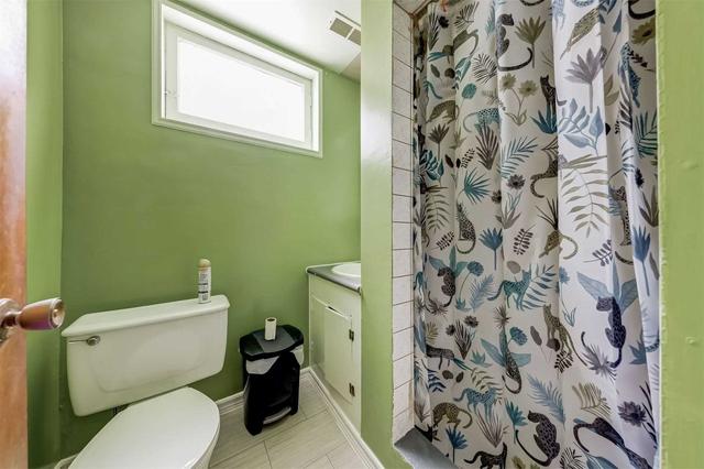59 Cummer Ave, House detached with 3 bedrooms, 2 bathrooms and 4 parking in Toronto ON | Image 6