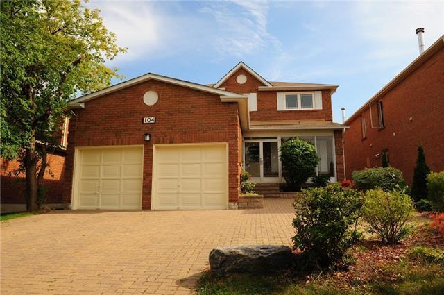 104 Valleymede Dr, House detached with 4 bedrooms, 4 bathrooms and 4 parking in Richmond Hill ON | Image 1
