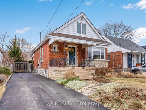 138 Erindale Ave, House detached with 3 bedrooms, 3 bathrooms and 4 parking in Hamilton ON | Card Image
