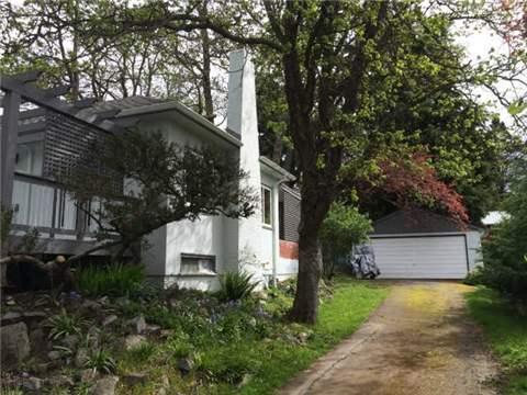 3327 Richmond Rd, House detached with 2 bedrooms, 2 bathrooms and 6 parking in Saanich BC | Image 3