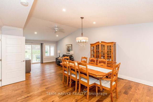 15 Chamberlain Cres, House attached with 2 bedrooms, 2 bathrooms and 2 parking in Penetanguishene ON | Image 9