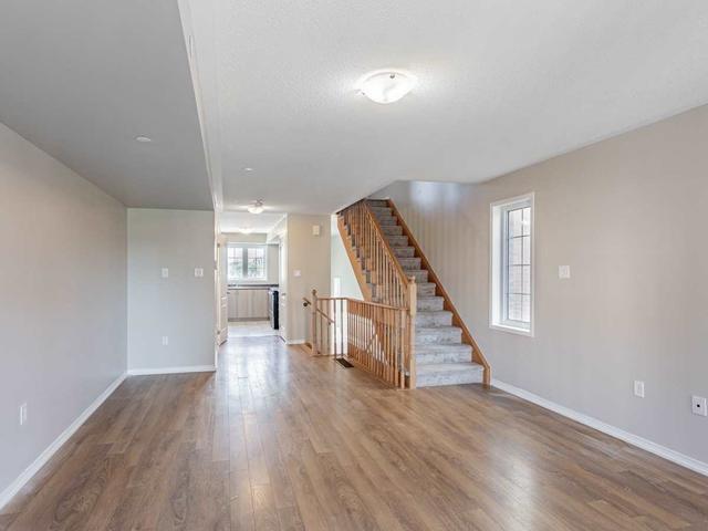 171 - 2560 Rosedrop Path, House attached with 4 bedrooms, 3 bathrooms and 2 parking in Oshawa ON | Image 3