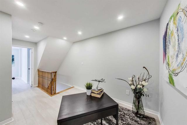 c17 - 108 Finch Ave W, Townhouse with 2 bedrooms, 3 bathrooms and 1 parking in Toronto ON | Image 7