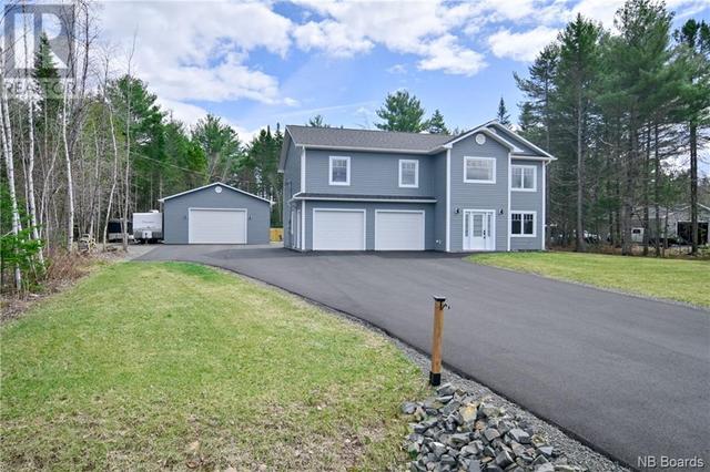 45 Thompson Avenue, House detached with 4 bedrooms, 3 bathrooms and null parking in Burton NB | Image 1