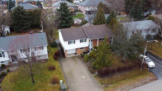22 Copeland St, House detached with 3 bedrooms, 3 bathrooms and 5 parking in Penetanguishene ON | Image 24