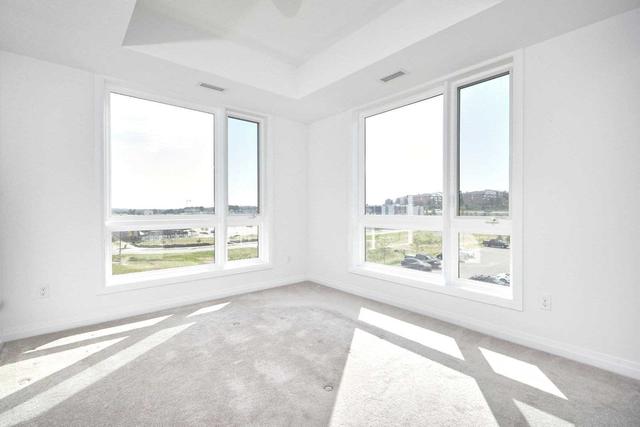 309 - 295 Cundles Rd E, Condo with 3 bedrooms, 2 bathrooms and 1 parking in Barrie ON | Image 3