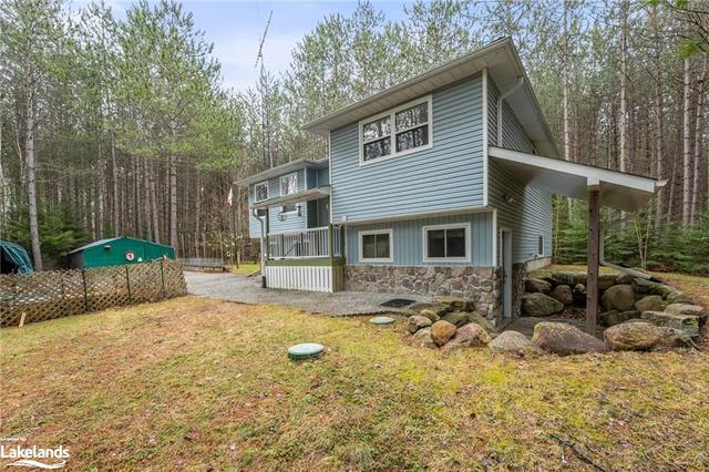 1673 Barry Line Road, House detached with 3 bedrooms, 2 bathrooms and 6 parking in Algonquin Highlands ON | Image 12