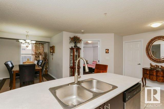 107 - 10118 106 Av Nw, Condo with 2 bedrooms, 2 bathrooms and null parking in Edmonton AB | Image 9