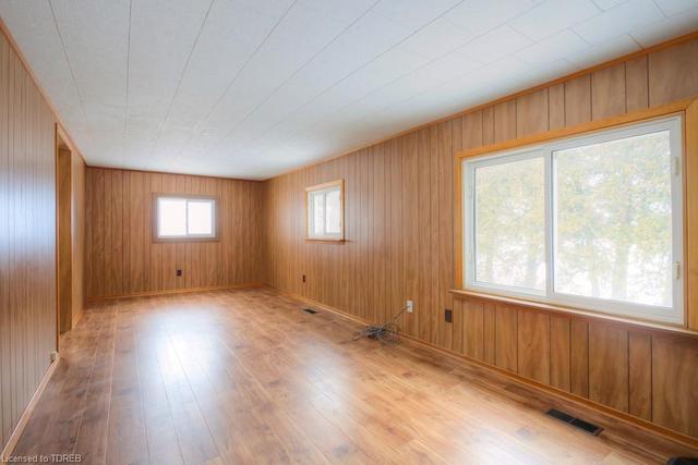 335 1st Concession Road, House detached with 3 bedrooms, 1 bathrooms and 8 parking in Norfolk County ON | Image 6