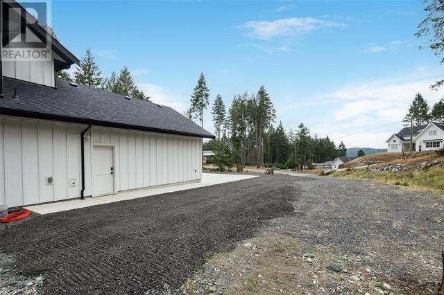 657 Gowlland Rd, House detached with 4 bedrooms, 3 bathrooms and 10 parking in Highlands BC | Image 58