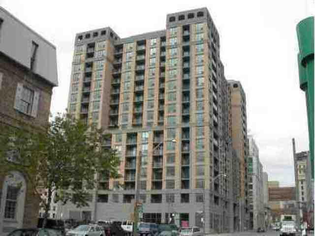 422 - 140 Simcoe St, Condo with 1 bedrooms, 1 bathrooms and null parking in Toronto ON | Image 1