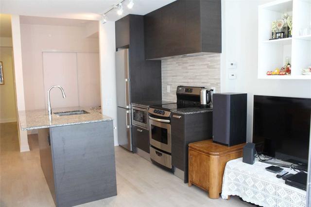 606 - 57 St Joseph St, Condo with 1 bedrooms, 1 bathrooms and 0 parking in Toronto ON | Image 4