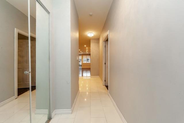 214 - 10 Gateway Blvd, Condo with 2 bedrooms, 1 bathrooms and 1 parking in Toronto ON | Image 5