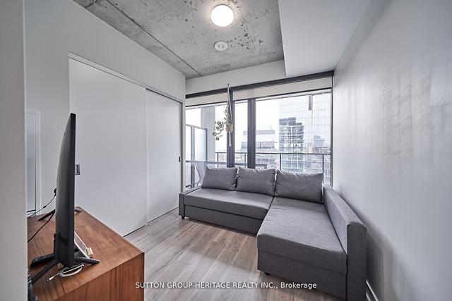 1708 - 55 Ontario St, Condo with 3 bedrooms, 2 bathrooms and 1 parking in Toronto ON | Image 26