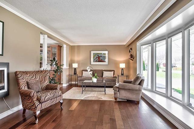 1454 Willowdown Rd, House detached with 4 bedrooms, 2 bathrooms and 6 parking in Oakville ON | Image 32