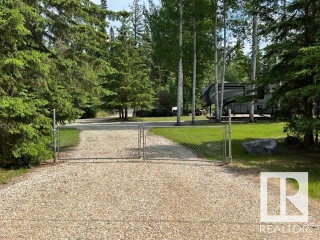 201 - 4418 Hwy 633, House detached with 3 bedrooms, 1 bathrooms and null parking in Lac Ste. Anne County AB | Image 2