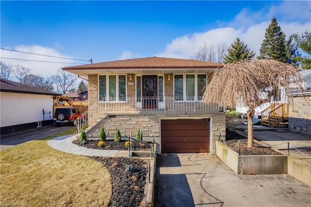3083 Portage Road, House detached with 3 bedrooms, 2 bathrooms and 5 parking in Niagara Falls ON | Image 21