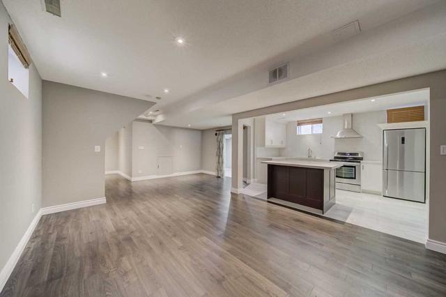 60 - 60 Townsgate Dr N, Home with 1 bedrooms, 1 bathrooms and 2 parking in Vaughan ON | Image 12