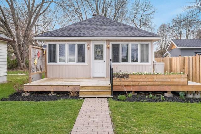 1528 Houston Ave, House detached with 2 bedrooms, 1 bathrooms and 5 parking in Innisfil ON | Image 18