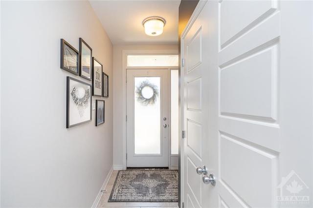 705 Cartographe Street, Townhouse with 3 bedrooms, 3 bathrooms and 2 parking in Ottawa ON | Image 2