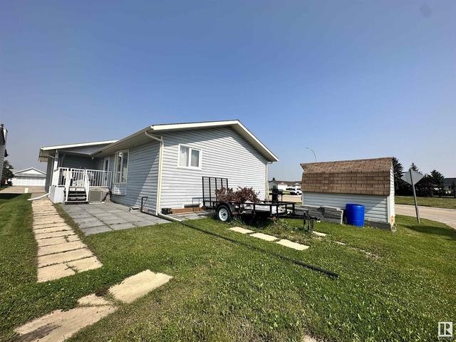 10559 110 St, House detached with 4 bedrooms, 3 bathrooms and null parking in Westlock AB | Image 9