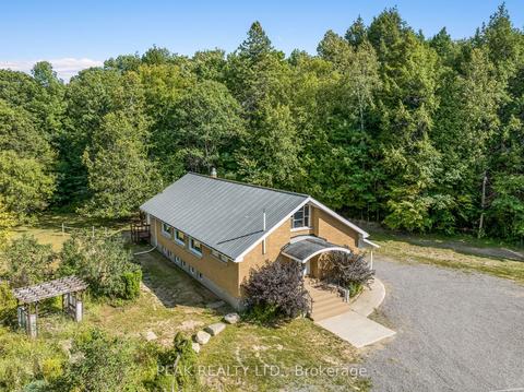 1812 Frontenac Rd, House detached with 0 bedrooms, 2 bathrooms and 10 parking in Greater Madawaska ON | Card Image