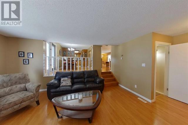 54125 Range Road 165, House detached with 4 bedrooms, 3 bathrooms and 6 parking in Yellowhead County AB | Image 3