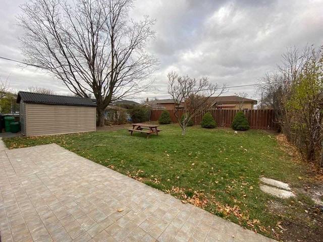 24 Edgemont Dr, House detached with 3 bedrooms, 1 bathrooms and 2 parking in Brampton ON | Image 8