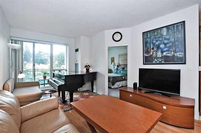 102 - 3 Pemberton Ave, Condo with 2 bedrooms, 2 bathrooms and 1 parking in Toronto ON | Image 22